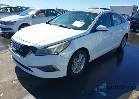 2015 Hyundai Sonata Se z USA, uszkodzony, nr VIN 5NPE24AF3FH203406